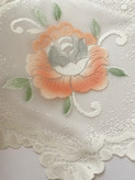 رومیزی دانتل رز