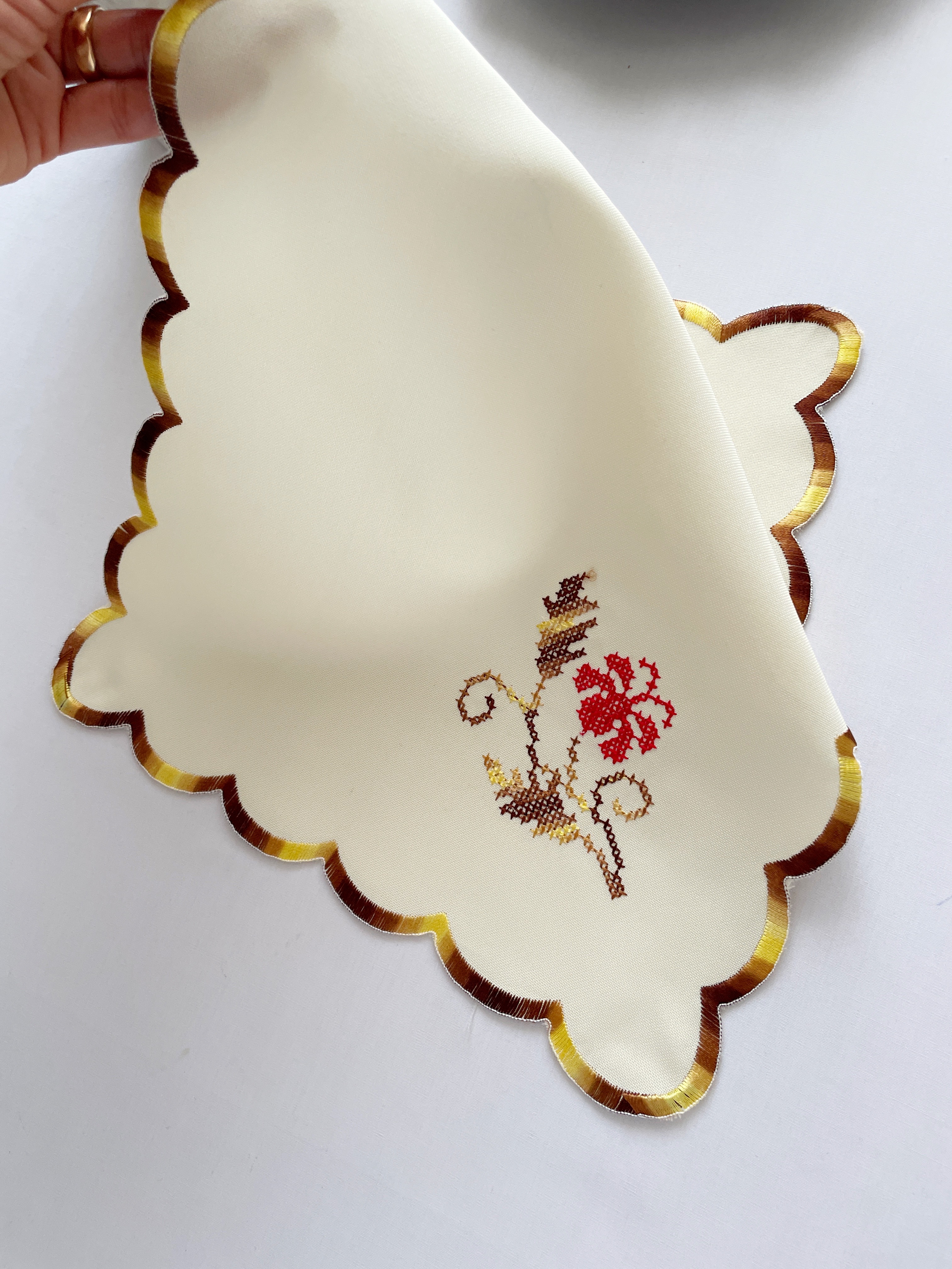 دستمال شماره دوزی