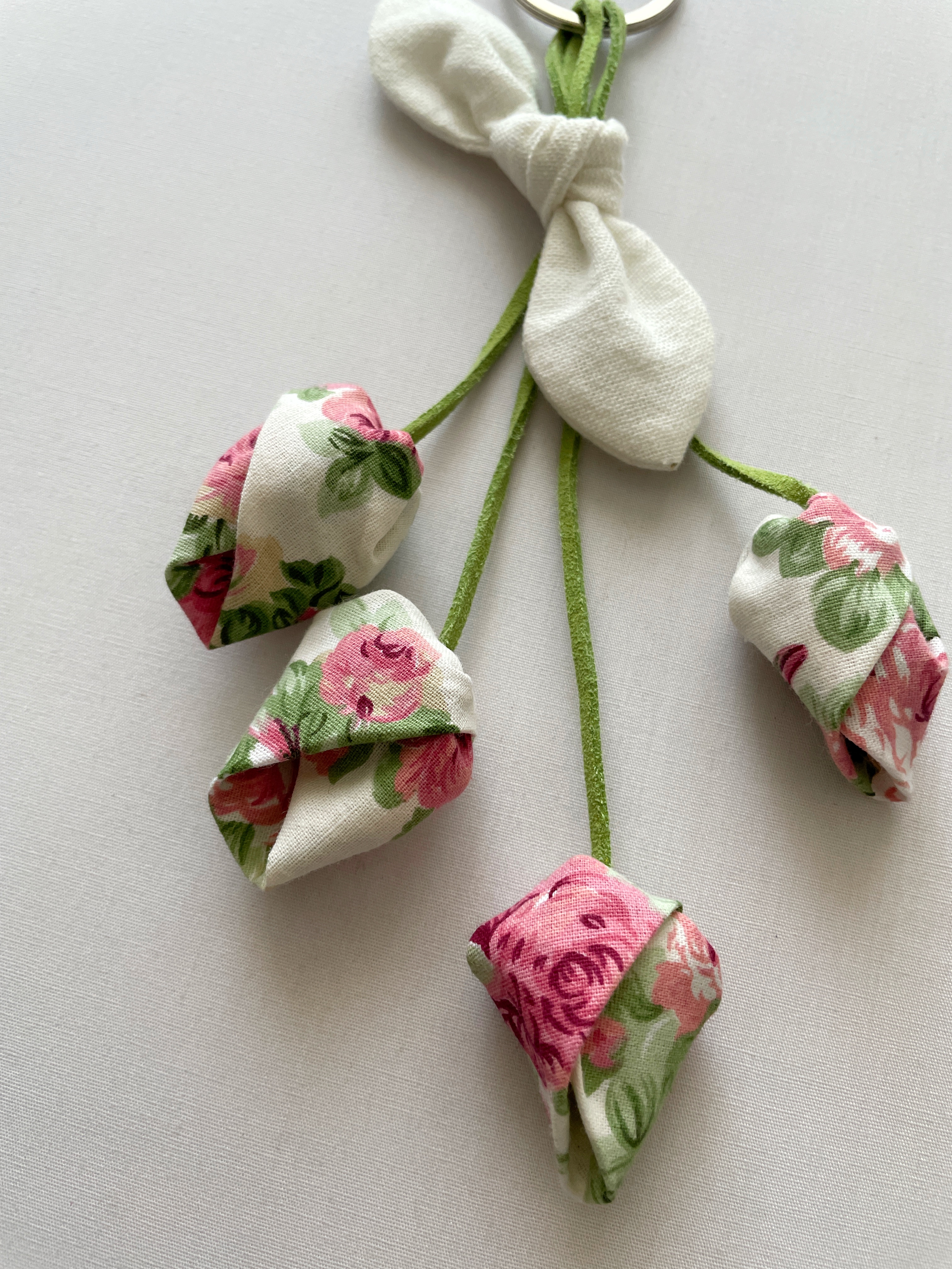 جاکلیدی پارچه ای(غنچه رز)