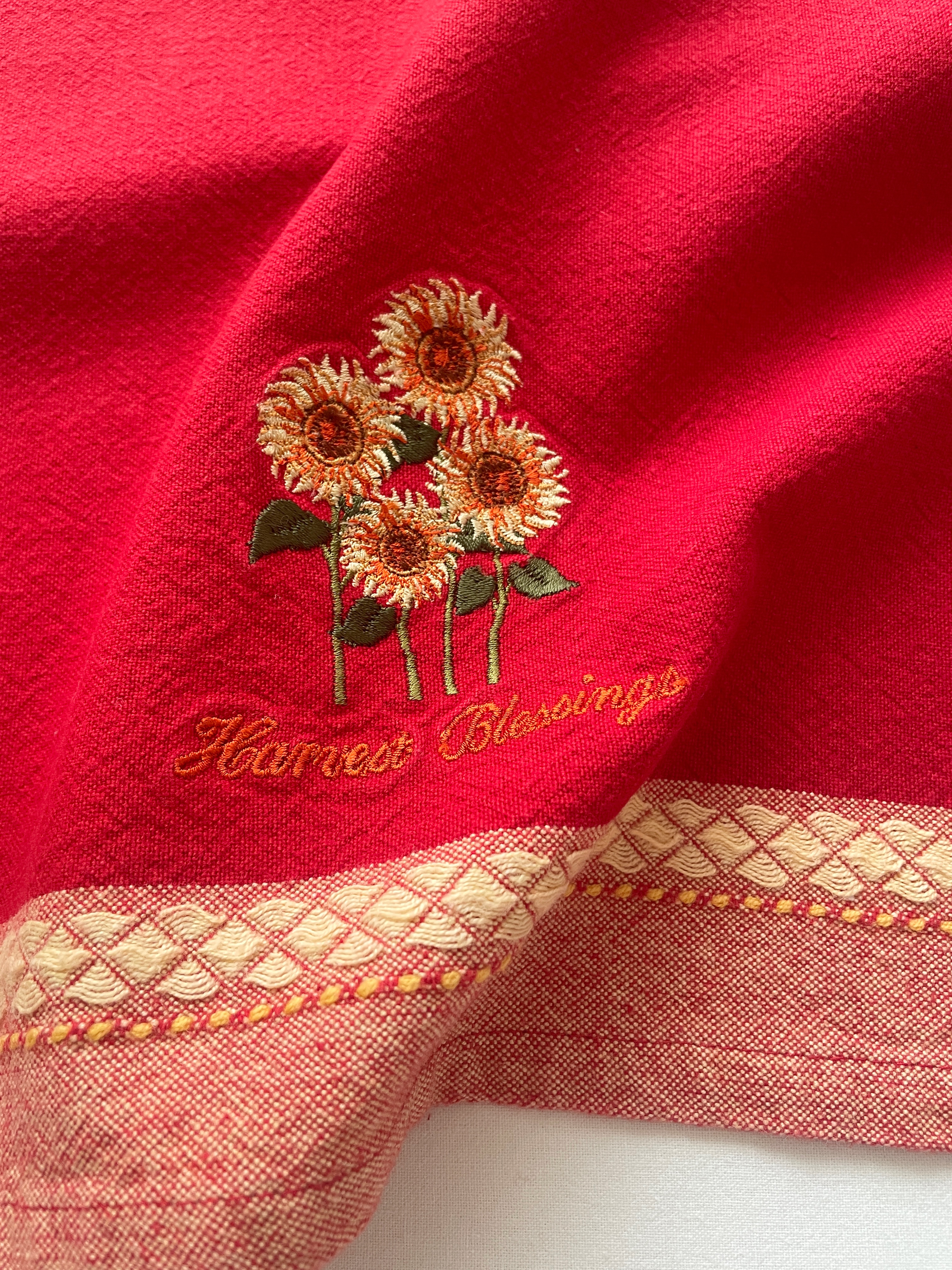 دستمال کتان گلدوزی