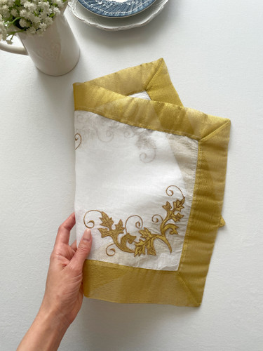 رومیزی تکه دوزی