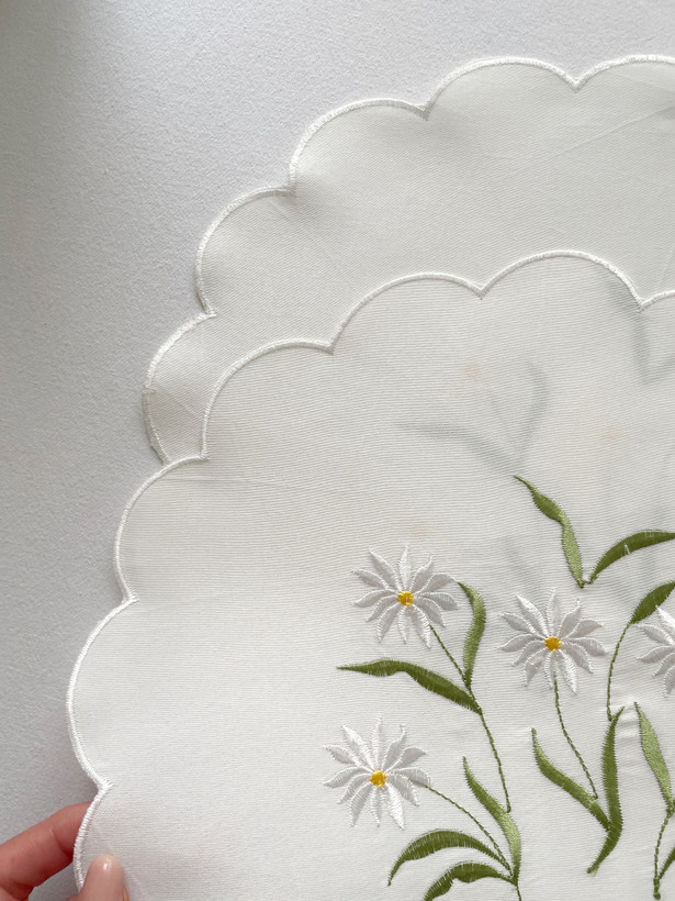 رومیزی گلدوزی/ ۲عددی