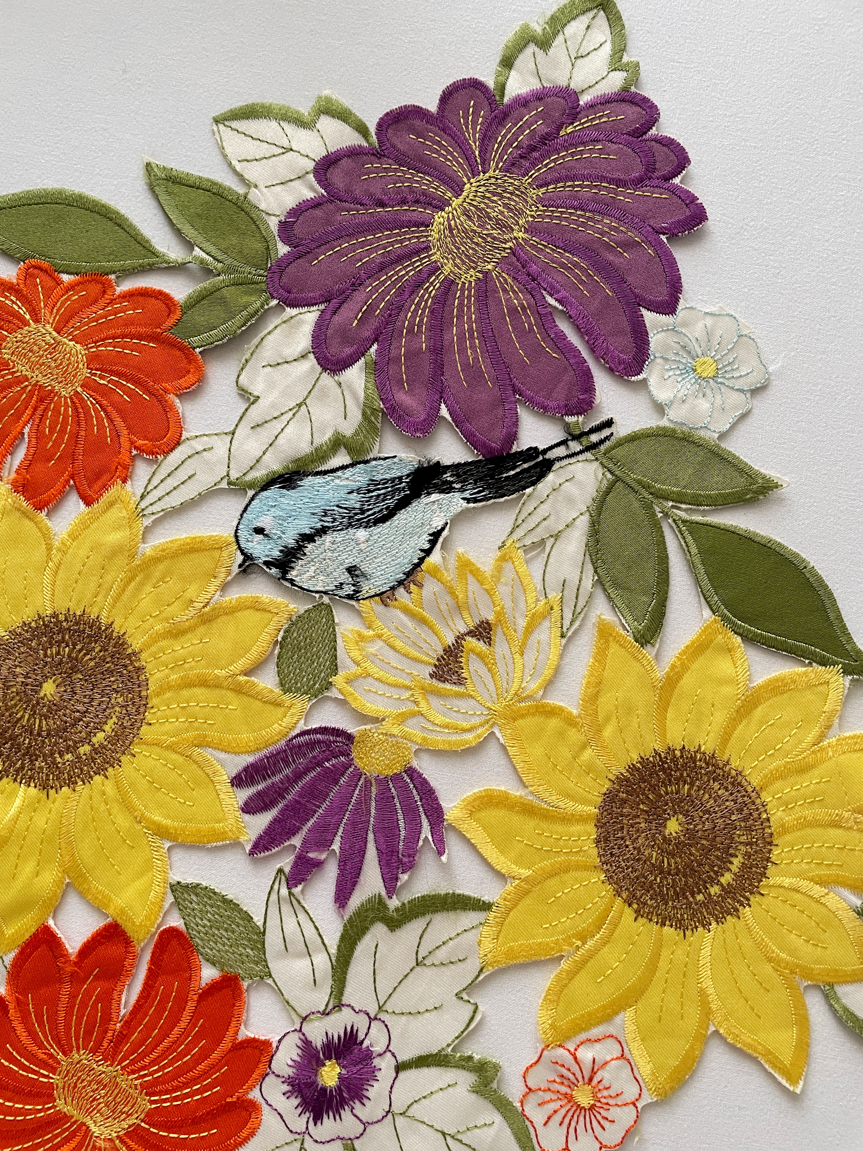رومیزی تکه دوزی و گلدوزی