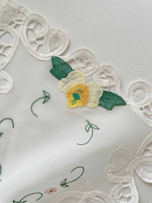 رومیزی تکه دوزی