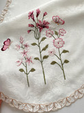 نیم پرده گلدوزی