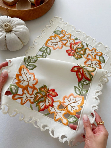 رومیزی گلدوزی پاییزی