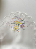 رومیزی گلدوزی