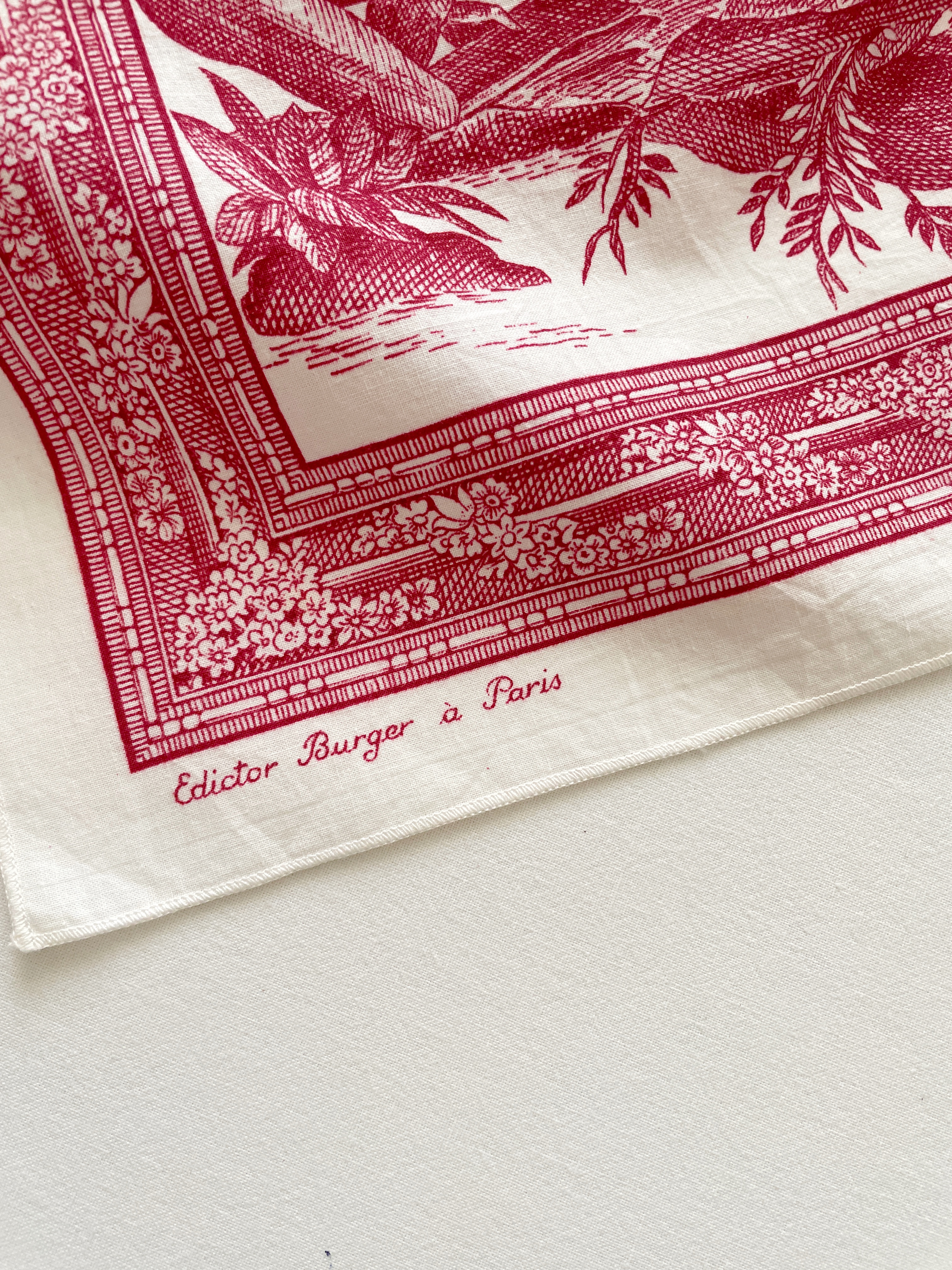 دستمال وینتیج فرانسوی با طرح Toile de Jouy