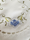 رومیزی گلدوزی