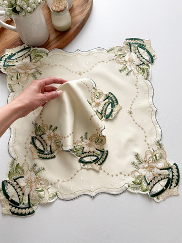 رومیزی گلدوزی(۲عددی)